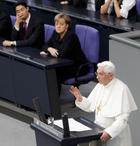 POPE BENEDICT ADDRESSES MEMBERS OF GERMAN PARLIAMENT IN BERLIN